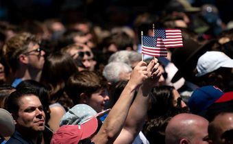 Voters, your foreign policy views stink!