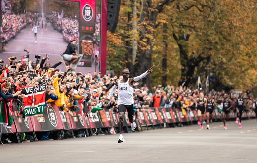 Eliud Kipchoge races to the finish line at the INEOS 159 Challenge in Vienna, Austria