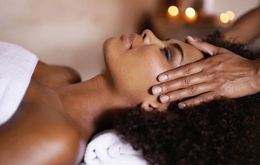 Facial massage helps in blood circulation (oneandonlyresorts)