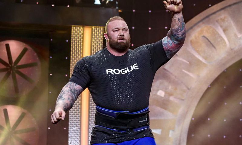 Watch the Mountain Knock Out 805-Pound Deadlifts