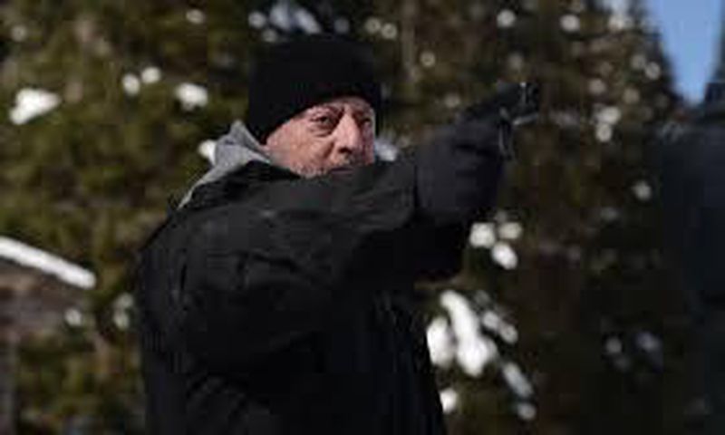 'Cold Blood' review: The hit man and the hottie