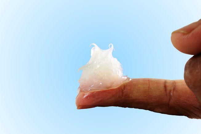 petroleum jelly(Mother Nature Network)