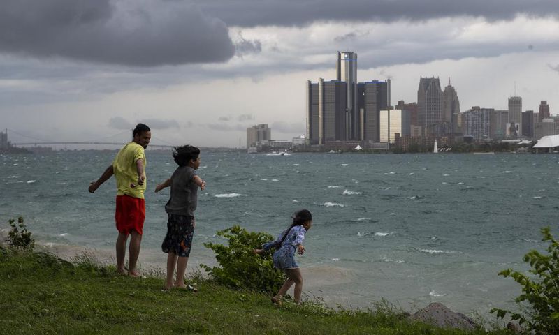 While the Heat Scorches, 50,000 Are Without Power