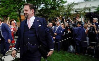 Defenders of a racist president use Jews as human shields
