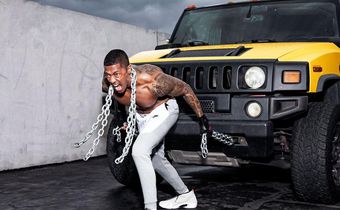 Nick Cannon's Fierce Workout Keeps Him In Shape