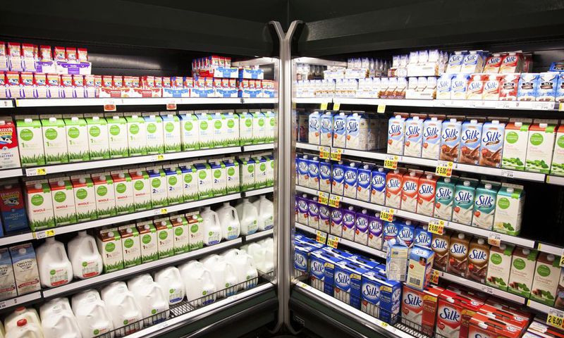 What Should Young Children Drink? Mostly Milk and Water, Scientists Say