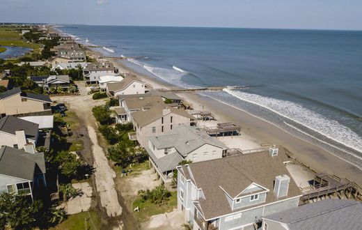 Rich Counties Get More Help to Escape Climate Risk, New Data Show