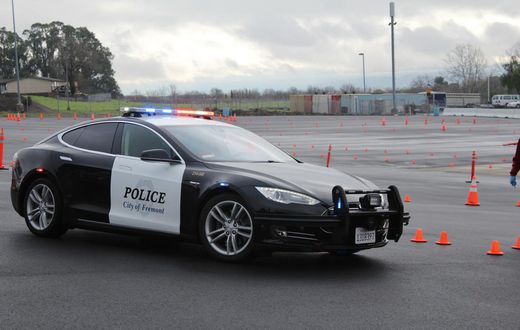 A Police Tesla Nearly Ran Out of Power During a Chase. The Department Isn't Worried.