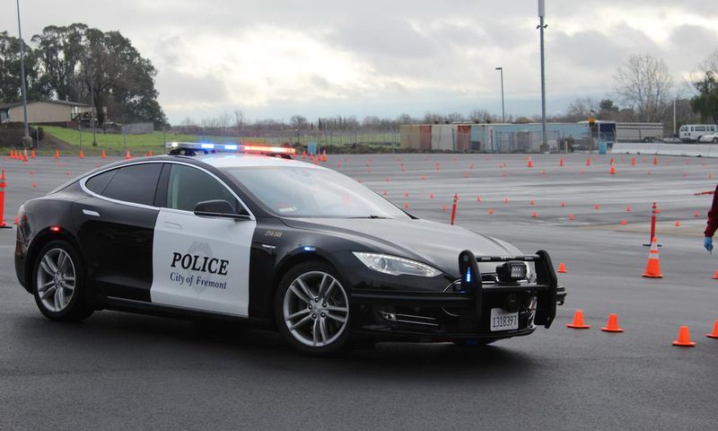 A Police Tesla Nearly Ran Out of Power During a Chase. The Department Isn't Worried.