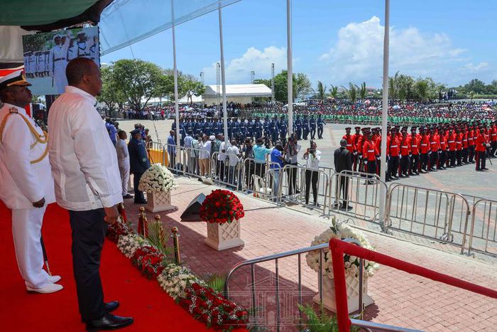 Soldiers force Mombasa residents seeking to attend Mashujaa Day fete to swim in sewerage