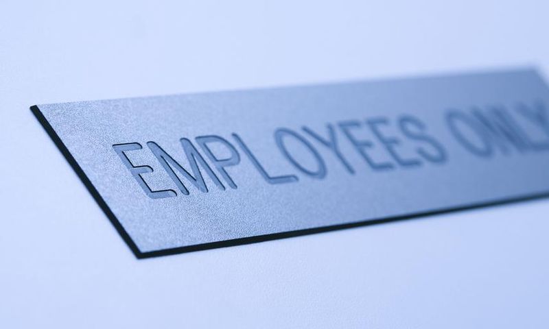 NSFW: 12 True Stories Of ~Steamy~ Office Hookups
