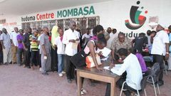 Kenyans registering for Huduma Namba