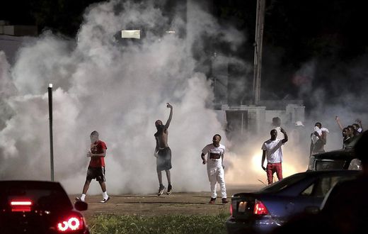 25 Memphis officers hurt in protest after a shooting