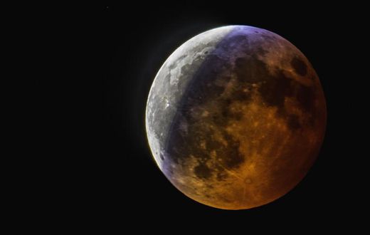 What The New Moon In Libra Means For Your Sign