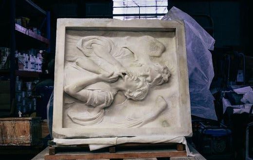 An angel of New York, regaining her glow