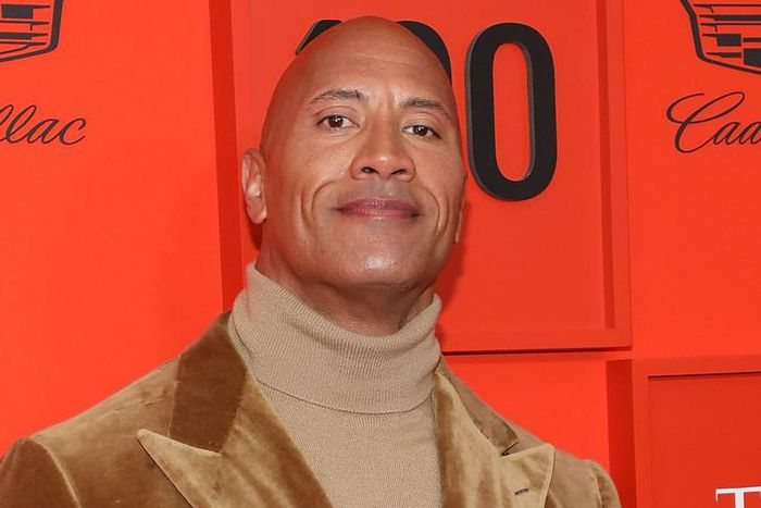 The Rock & Ryan Reynolds Team Up for 'Red Notice'