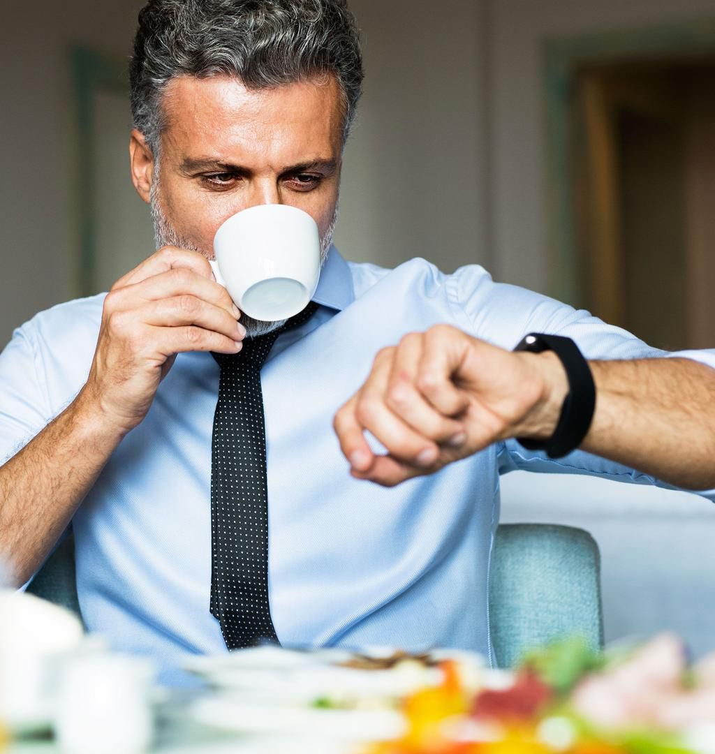 The 14 Easiest Ways to Stick to Intermittent Fasting Without Going Hungry
