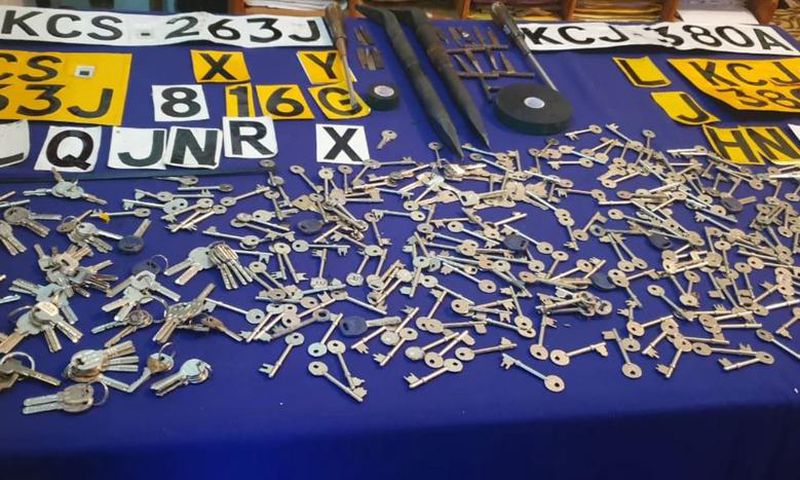 6 arrested by DCI detectives, vehicles and fake number plates recovered (Twitter/DCI)