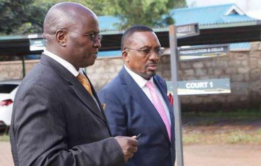 Lawyer Assa Nyakundi with his client Apostle James Ng'ang'a during his trial at the Limuru Law Courts