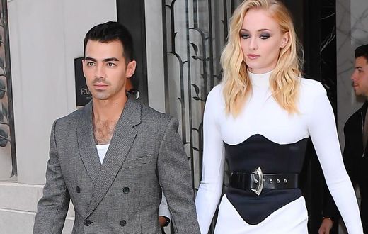 Sophie Turner Ditched Joe At The VMAs