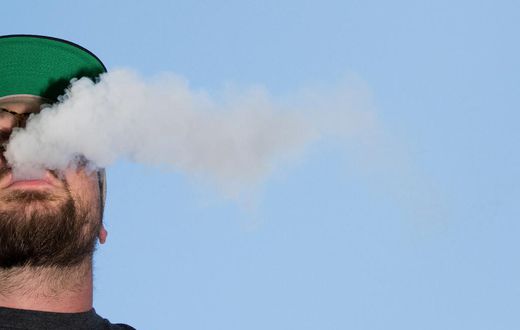 Vaping-Related Illnesses Climb to 805, CDC Says