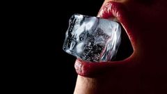 Ice cubes(videoblocks)