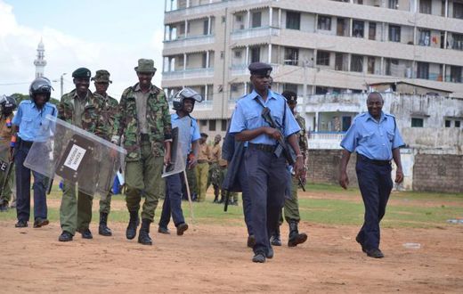 Police thwart demonstrations to protest Uhuru’s directive near the venue of Mashujaa day celebrations in Mombasa