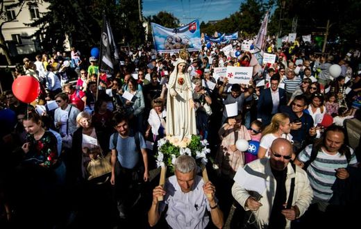 The "National March for Life" attracted 50,000 people, according to the Catholic Episcopal Conference of Slovakia which organised the event.