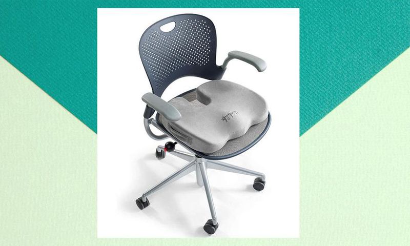 People Are Obsessed With This Gel Seat Cushion