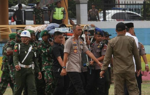 Wiranto was rushed by helicopter to Jakarta after the assassination attempt