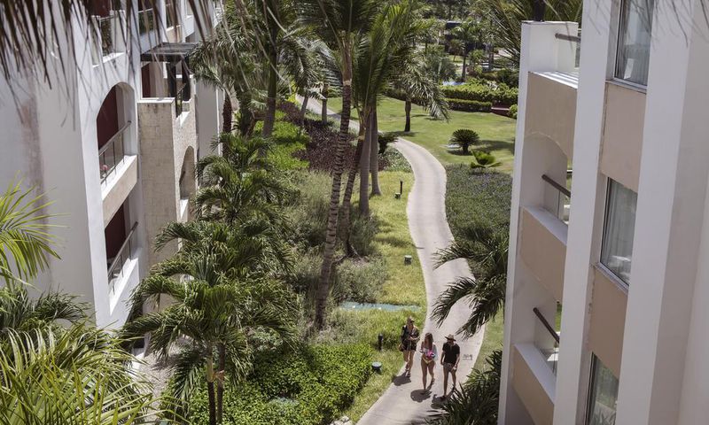 American Couple's Death in Dominican Republic Not From Poisoned Alcohol, FBI Says