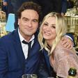 How Kaley Cuoco And Johnny Galecki's Body Language Compares To Penny And Leonard