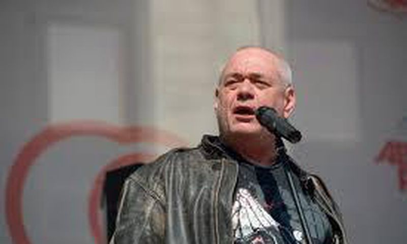 Sergei Dorenko, maverick Russian broadcast journalist, dies at 59
