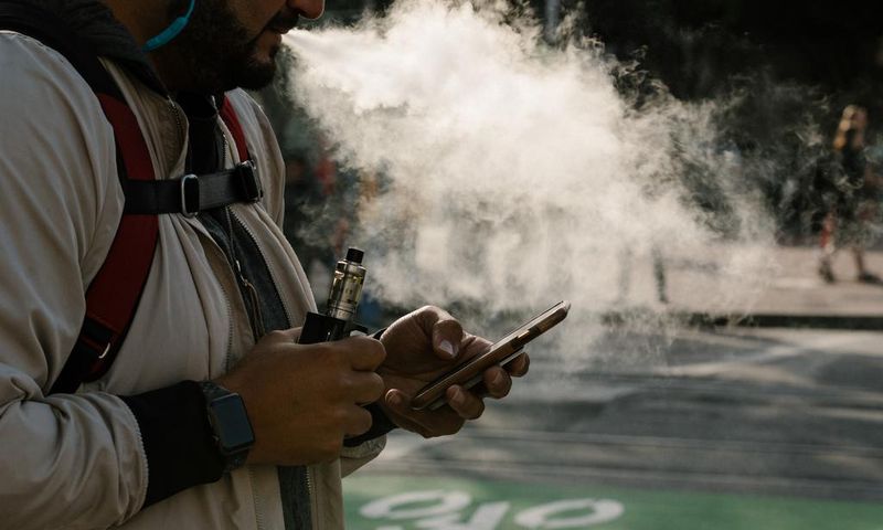 Amid Vaping Crackdown, Michigan to Ban Sale of Flavored E-Cigarettes