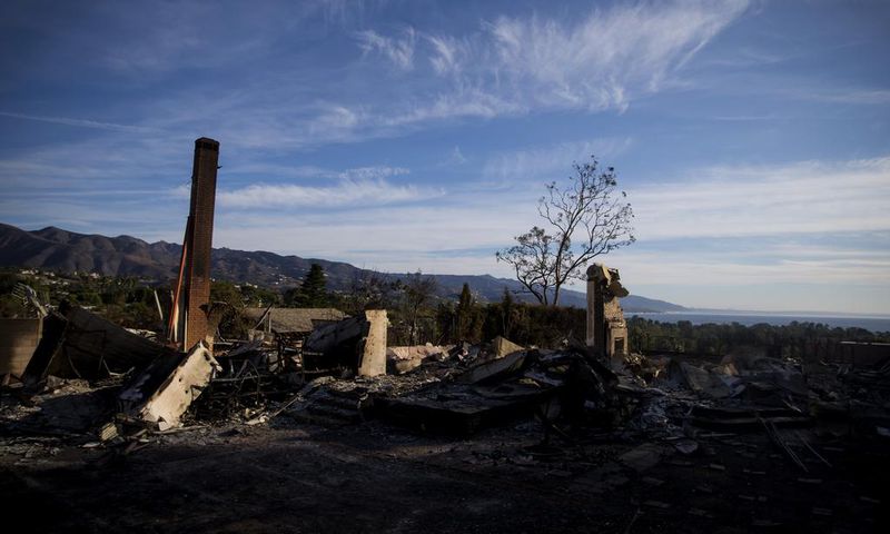 As Wildfires Get Worse, Insurers Pull Back From Riskiest Areas