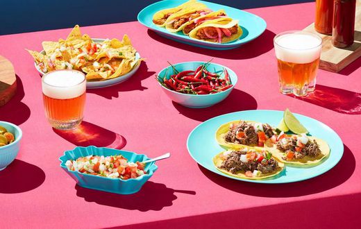 What You Should Eat Before Drinking Alcohol