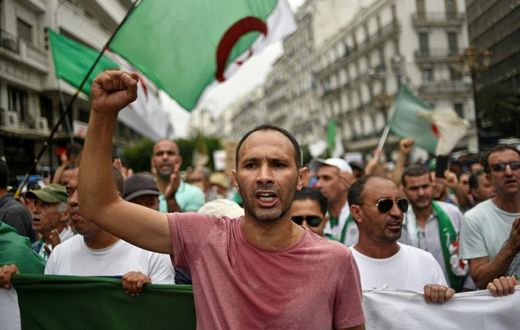 Algeria's army has ordered police to bar protesters from the capital