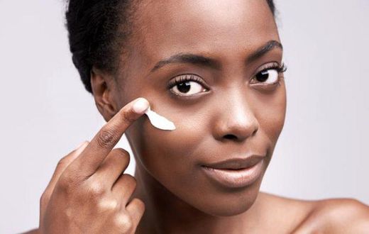 Mistakes people with dry skin should avoid (dermanesse)