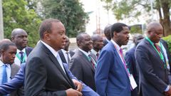 President Uhuru Kenyatta gives orders following DP William Ruto assassination claims