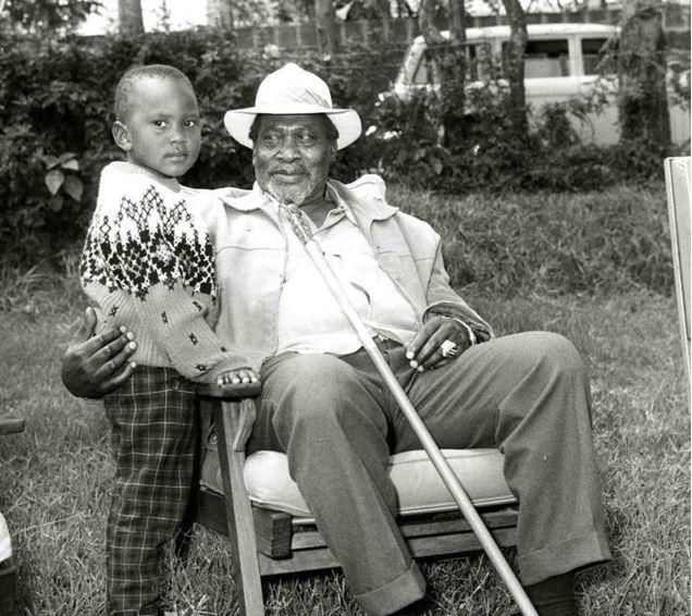 Mzee Jomo Kenyatta with youg President Uhuru Kenyatta