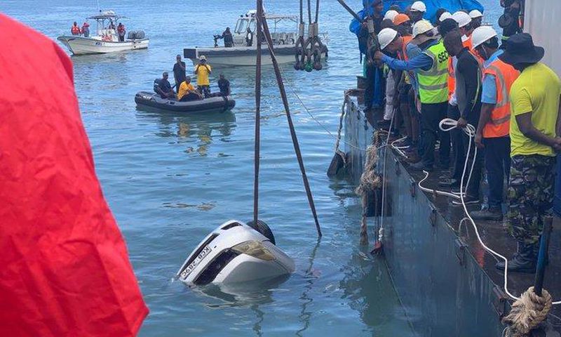 Vehicle that plunged into Indian Ocean recovered