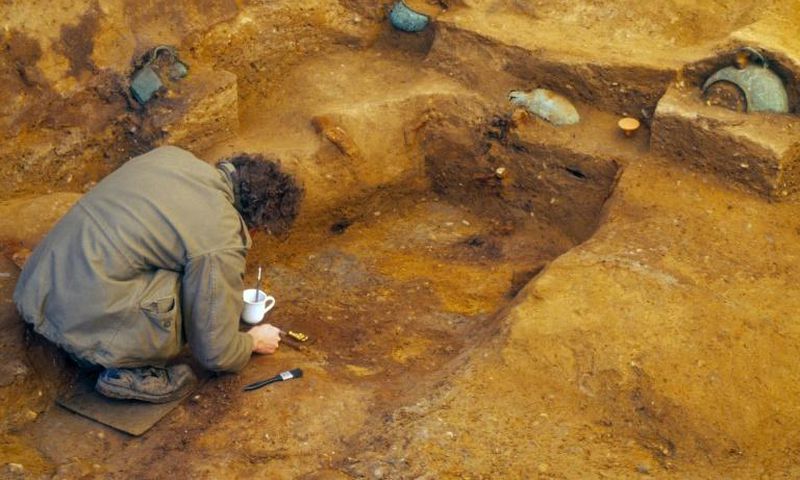 British researchers have stumbled onto an Anglo-Saxon burial chamber of a prince whose likes have never before been found in the country