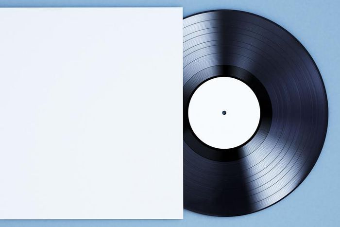 Dr. Pimple Popper Removes Disk Near Woman's Eye