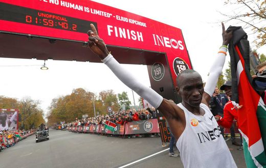 Eliud Kipchoge wins the Ineos 1:59 Challenge in Vienna, sets a new world record of 1:59:40