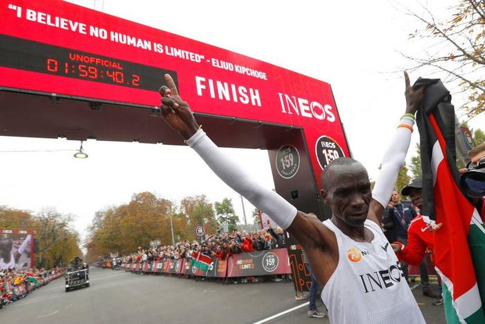 Eliud Kipchoge wins the Ineos 1:59 Challenge in Vienna, sets a new world record of 1:59:40