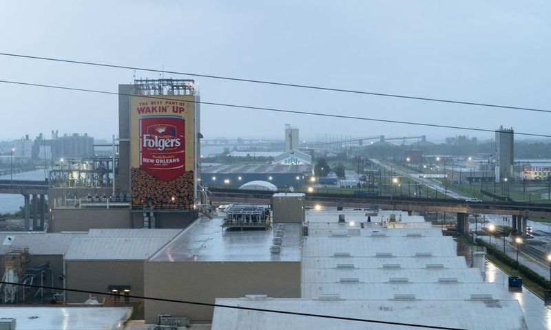 Flooding Fears Recede as Louisiana Cities Ride Out Storm