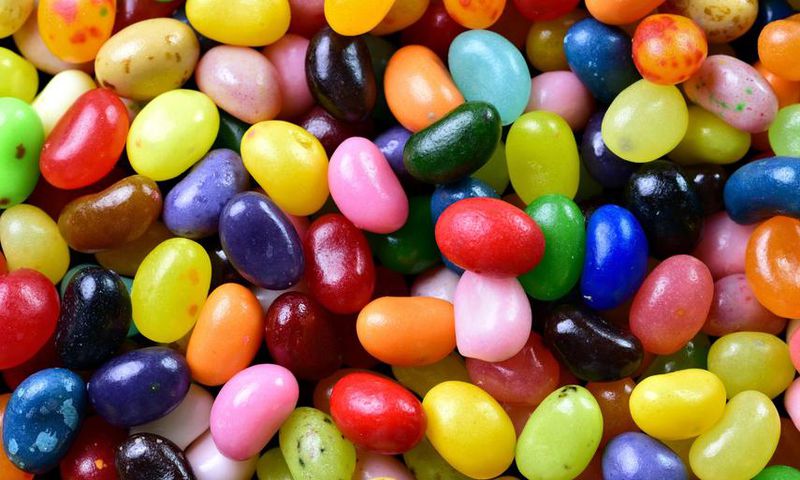 Dr. Pimple Popper Pops 'Jellybean' From A Forehead