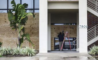 Hurricane Dorian Hits Carolinas With Flooding, Strong Winds and Tornadoes