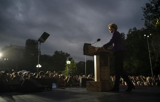 Elizabeth Warren Lost Her Dream Job but Gained a Path to 2020