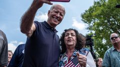 2020 Democrats Fan Out Across Iowa and New Hampshire on Labor Day